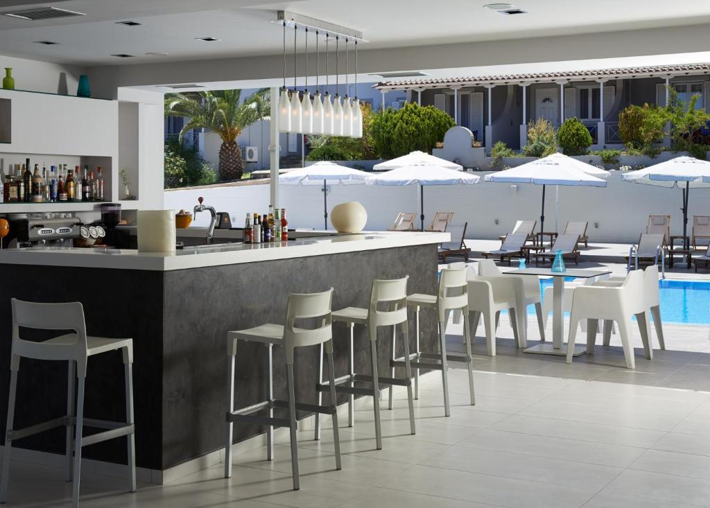 Altamar Hotel Пефки Экстерьер фото